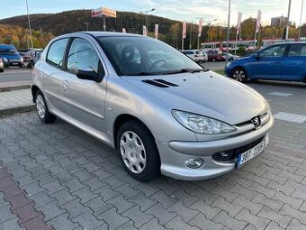 Peugeot 206 1.4i - 1