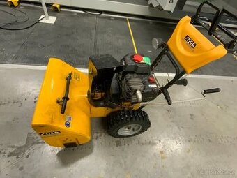 Sněžná fréza STIGA SNOW DUO Kw: 5.2 málo používaná.