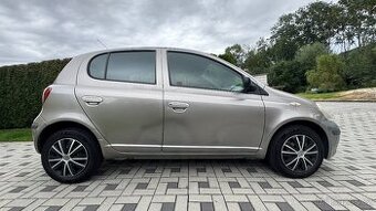Toyota Yaris 2003 VVT-i 1.0 benzín