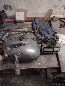 Jawa pionýr 05 motor