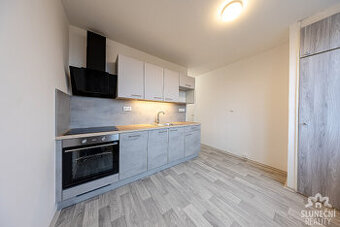 Pronájem bytu 1+1 s balkónem, 32 m², Uherské Hradiště – Štěp