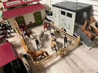 Prodám velkou sadu Schleich