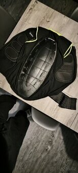 chránič páteře Hatchey "L" 170-185cm perfektní stav