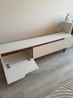 TV komoda NESS bílá