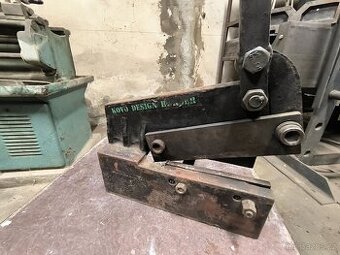 Pákové nůžky na plech