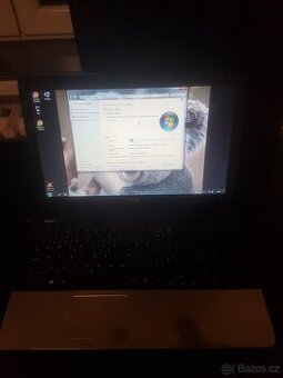 Prodam acer Q5WPH aspire E1 series