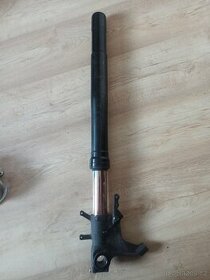 Prava vidlice GSX-R 600/750 2006-2007