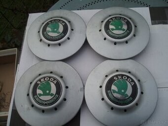 Ozdobné krytky kol Felicie