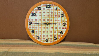 Keramické nástěnné hodiny