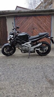 Suzuki Glladius SFV 650