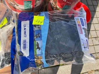 Izolátor na pásku na tyčový ohradník 25ks v balení