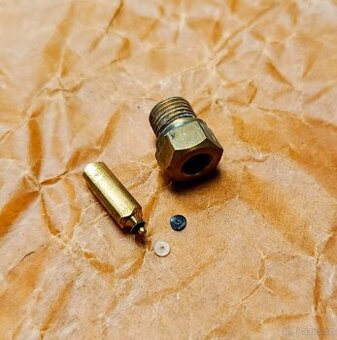 GAZ, UAZ, VOLHA, ZIL - těsnící kroužek jehly karburátoru