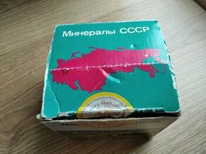 Ruské (sovětské) hodinky v minerálním kameni