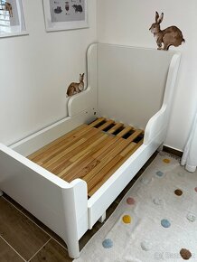 Dětská postel BUSUNGE z IKEA (prodloužitelná)