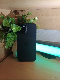 iPhone 15 - 128 GB - Plně funkční, výborný
Cena: [11000] 💰