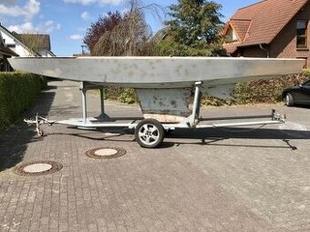 Plachetnice sportovní Starboat