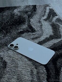 zadní sklo - kryt baterie iPhone 16 white - Bigger Hole