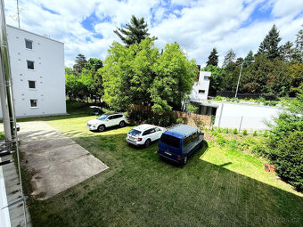 Prodej krásného bytu 1+1 s lodžií a zahradou 44 m² -Vinařská