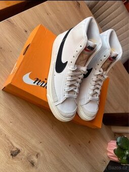 Nike Blazer Mid ’77 Vintage
