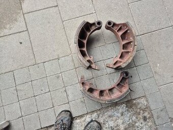 LKT 80 brzdové čeľuste komplet