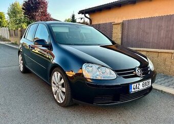 Volkswagen Golf V 1.9 TDi