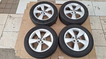 Alu kola Škoda 15" 5x100 letní pneu 185/60 R15 5-6mm Fabia