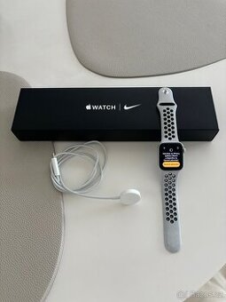 Apple Watch SE Nike 40