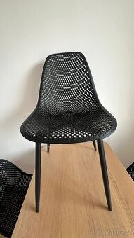 Dining table and chair