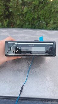AUX a Bluetooth Autorádio KENWOOD