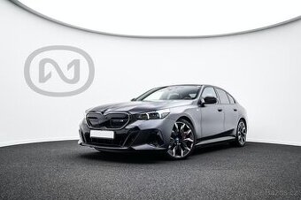 BMW i5 M60
