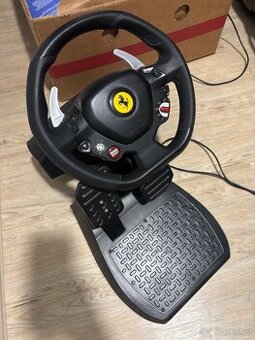 Volant Thrustmaster ferrari 458
