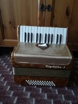 Akordeon - Harmonika  Rigoletto 48 basů + kufr