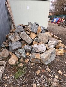 prodám kámen