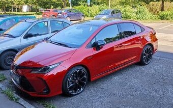 Toyota Corolla hybrid výbava Gr sport+dynamic