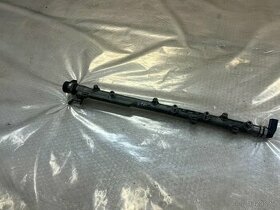 KOMPLETNÍ VSTŘIKOVACÍ LIŠTA S ČIDLEM 3.0D525D 0445216023