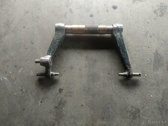 Ramena víka hydrauliky Zetor 4011-7745