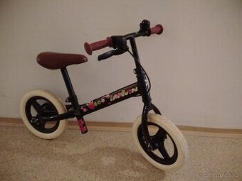 Dětské odrážedlo BTWIN Runride 520