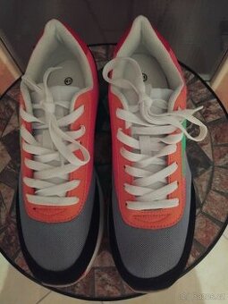 Nové barevné tenisky vel.41 - 1