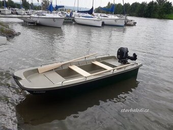 Rybářský člun, pramice, loď, veslice Karolina  330