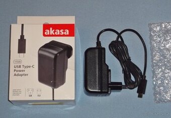 Adaptér Akasa AK-PK15-02CM napájecí zdroj 5V/3A