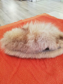 Kožešinová čepice- bílá liška