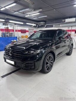 Volkswagen Touareg, 3.0 /210kW,R-Line,V6,V ZÁRUCE