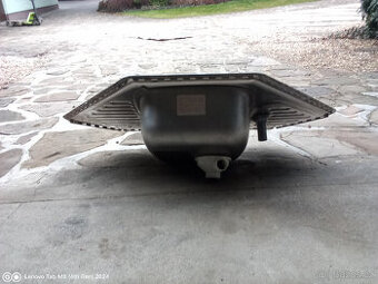 Dřez nerezový rohový