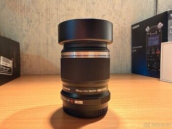 Olympus M.ZUIKO ED 30 mm f/3,5 Macro