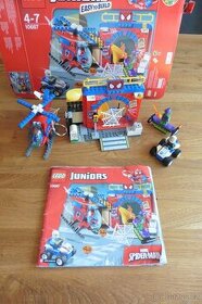 LEGO Juniors 10687 Spider-Manova skrýš - 1