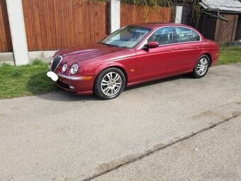 Jaguar S-Type 4.2 V8, koupeno v CZ