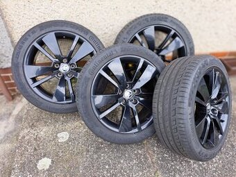 Kola Superb 235/45 R18 Zenith