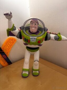 Buzz Rakeťák