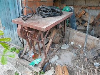Prodam cirkularku pilu kotoučovou 380 V