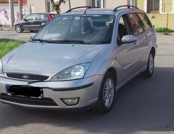 Ford Focus 1.6 benzin 74 KW. Rok 2004. Klima. Servis.kniha